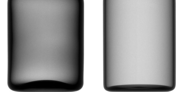 Figure 3: X-ray images of a molded glass 20mL vial (left) and a tubular glass 20mL vial (right).
Images taken in the CTportable 25.50 micro tomograph (Fraunhofer IIS, Fürth, Germany).