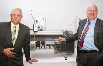 Dr Uwe Aulwurm (left) and Michael Baumann (right), the managing directors of LCTech, with the FREESTYLE system