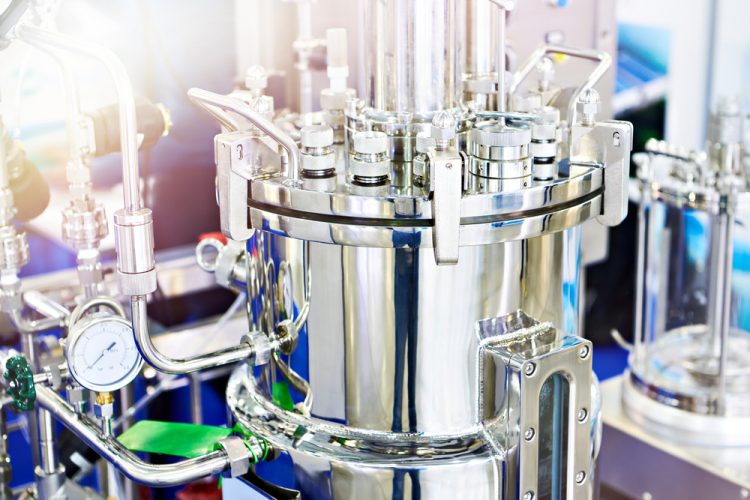 a metal bioreactor for biopharmaceutical active substance production