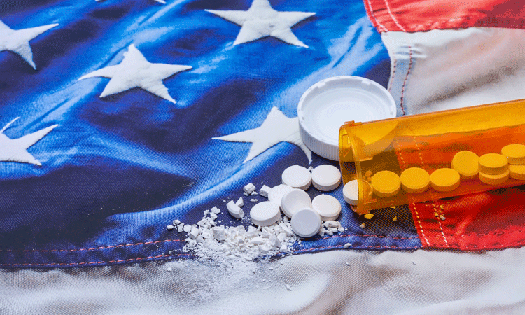 Opioids on US flag